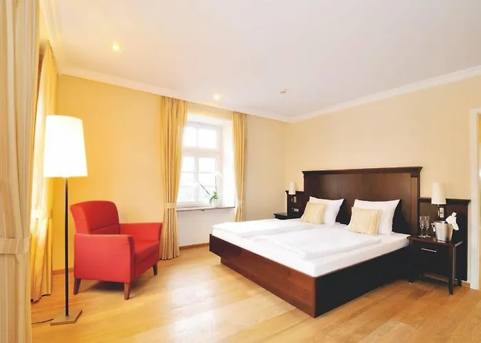 Restaurant Oelmuehle 3* לנדסטול